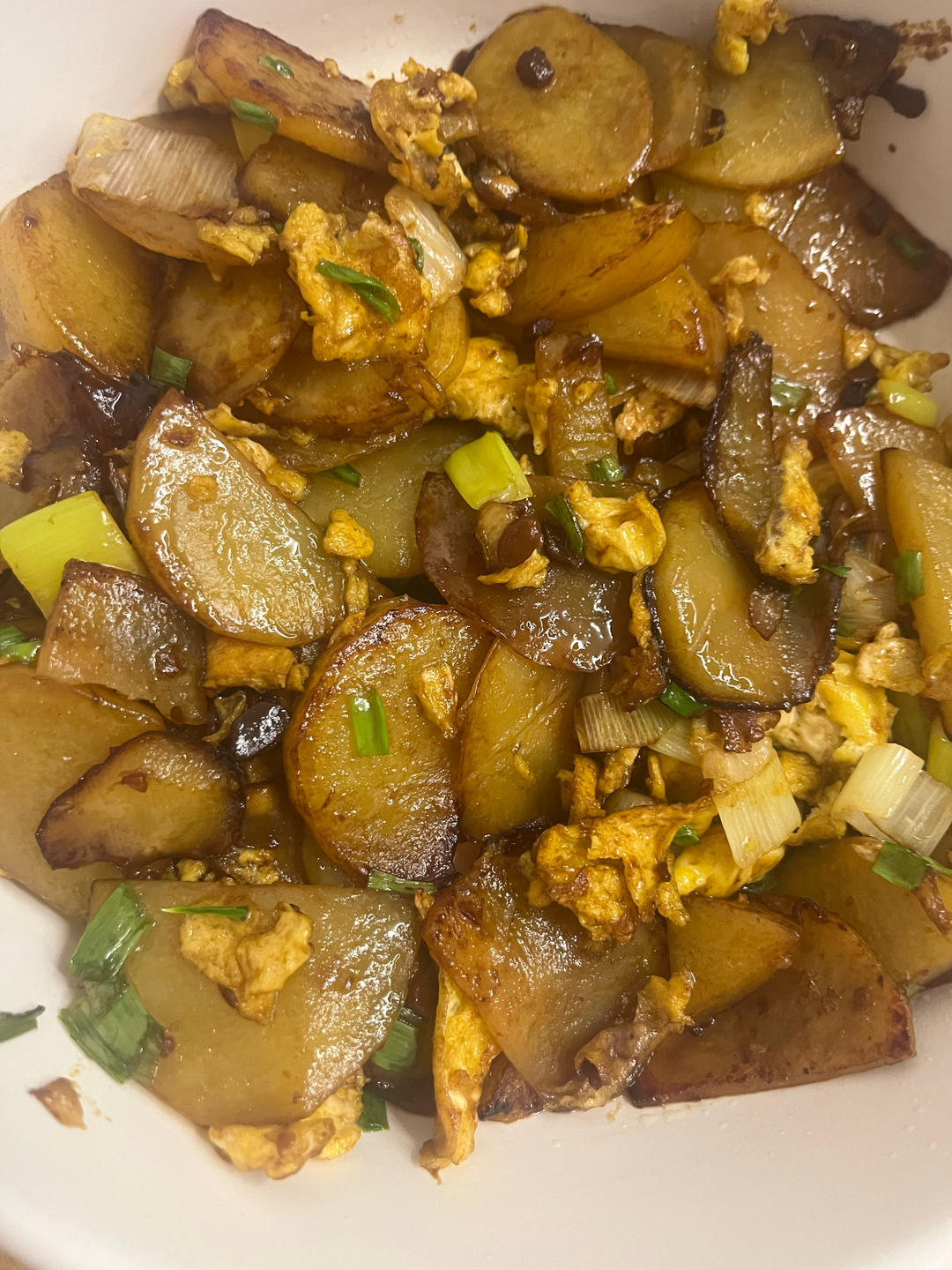 土豆片炒鸡蛋！
