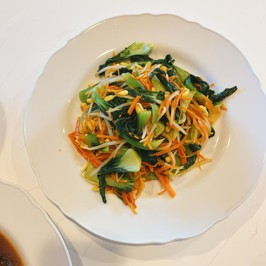 豆芽菜 油菜（或小白菜） 胡萝卜丝  清新小素炒