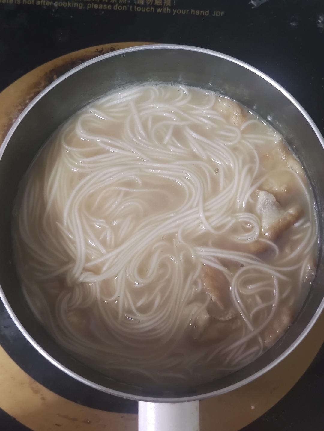 家的味道-我家最爱的鸡蛋面