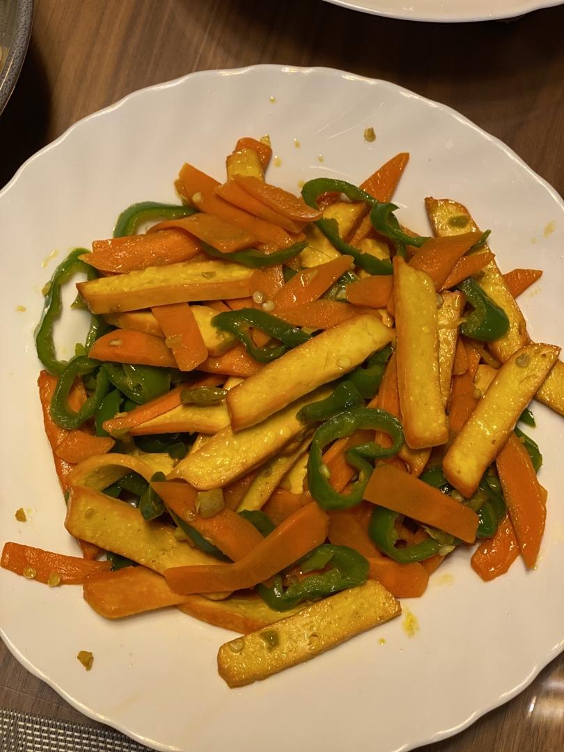 【简单素食】之尖椒豆干