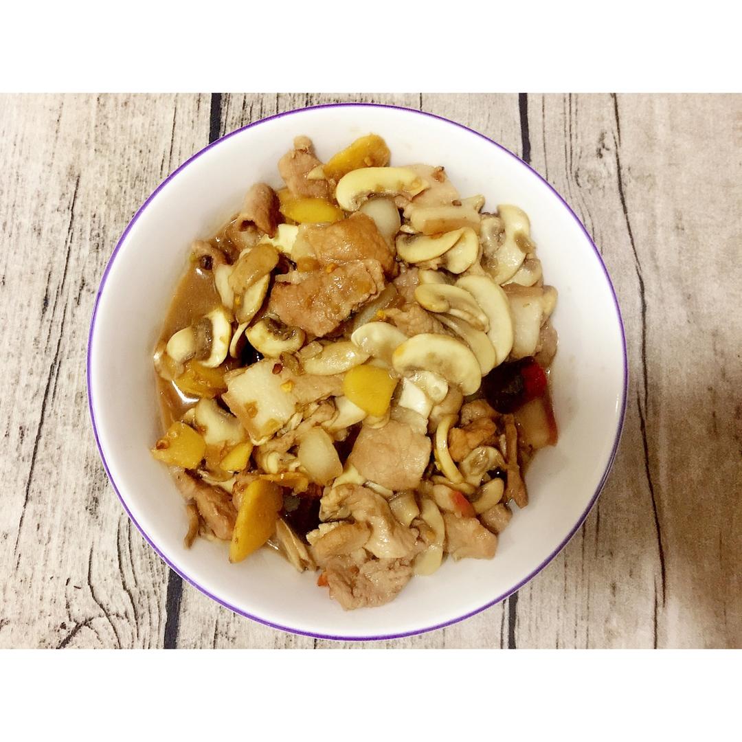 蘑菇炒肉片