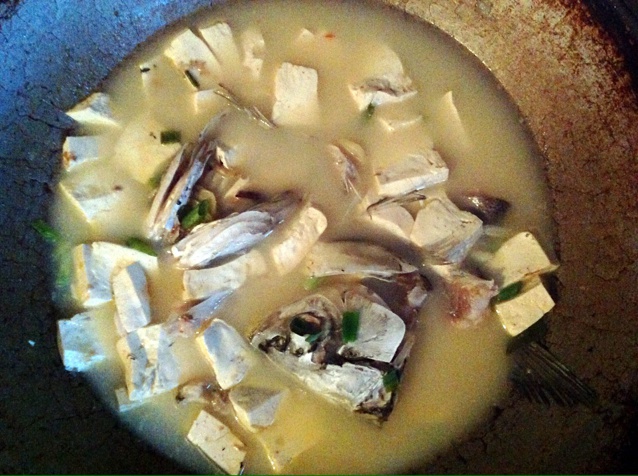鱼头豆腐煲