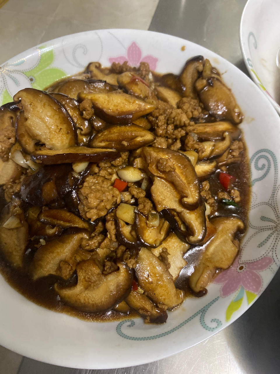 酱汁浓郁！超级下饭的家常菜肉末香菇