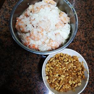 瑶柱松子虾仁蛋白炒饭的做法 步骤6
