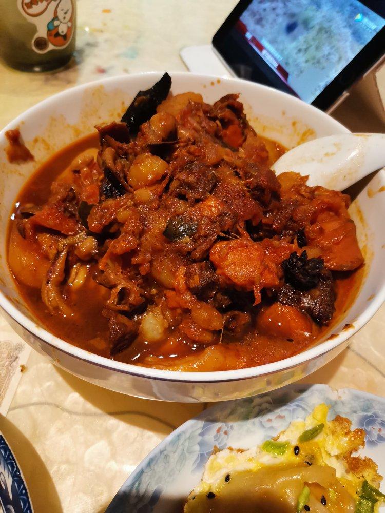 番茄土豆炖牛腩