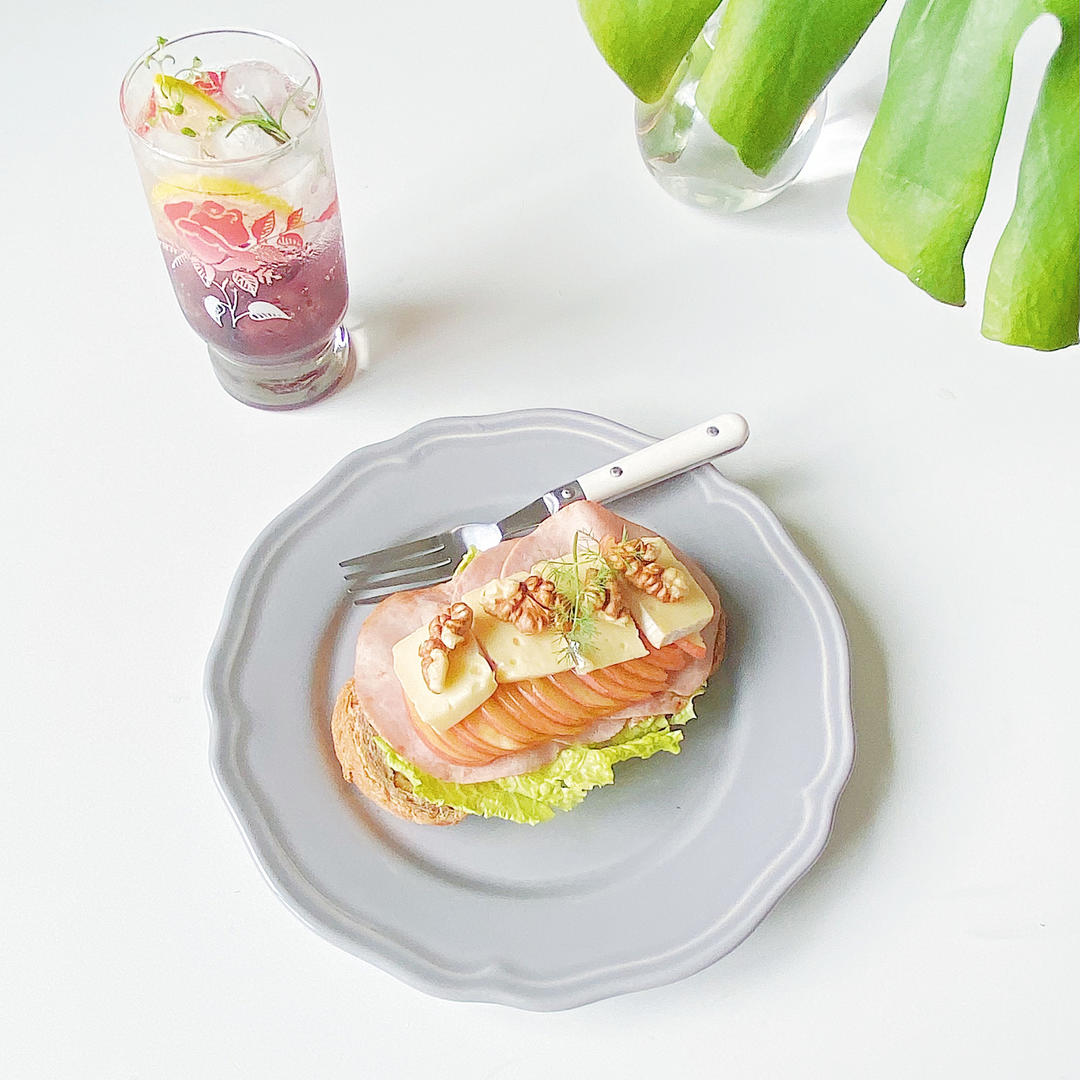 苹果布里芝士三明治