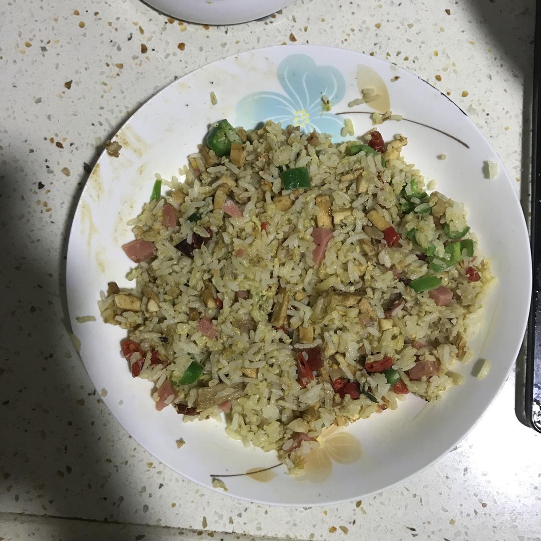 火腿鸡蛋炒饭