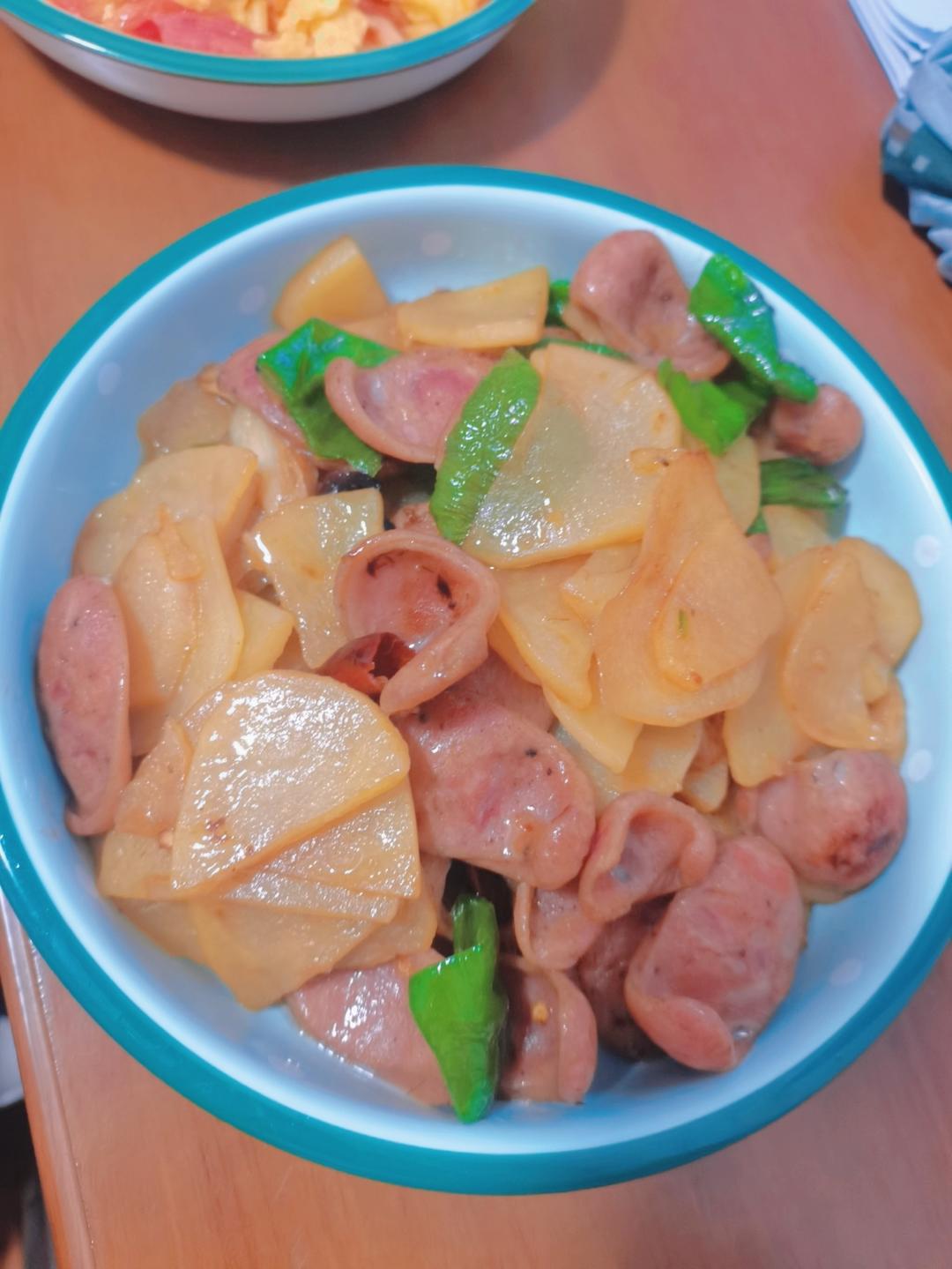土豆片炒香肠