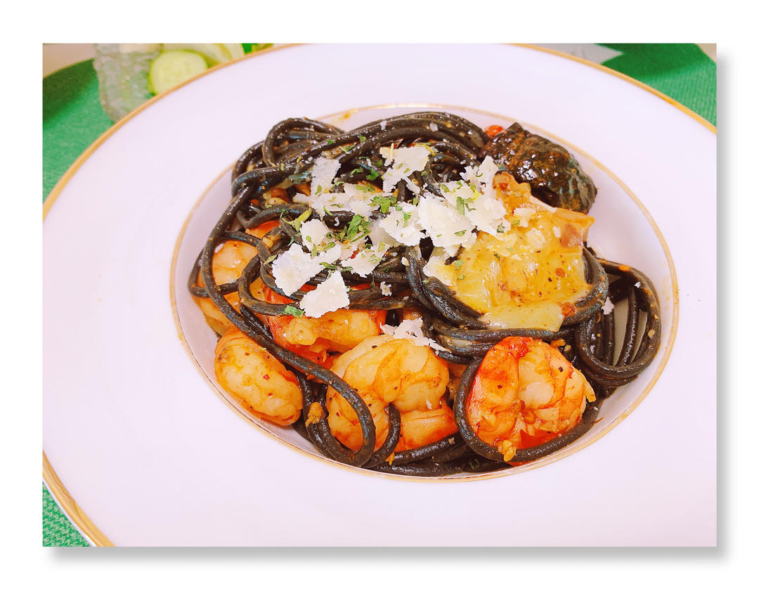 小美做好吃的黑椒牛肉意面