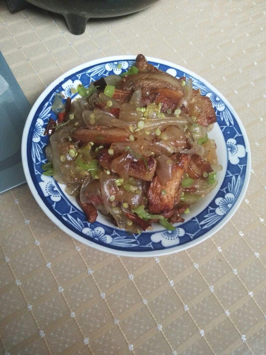 蚌埠小孩最爱的—拉皮炒肉丝