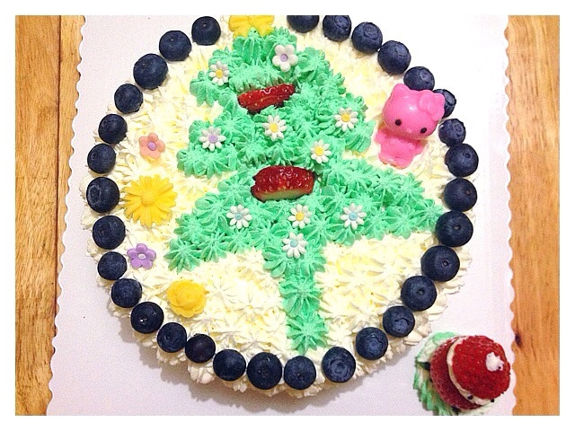 草莓圣诞雪人蛋糕