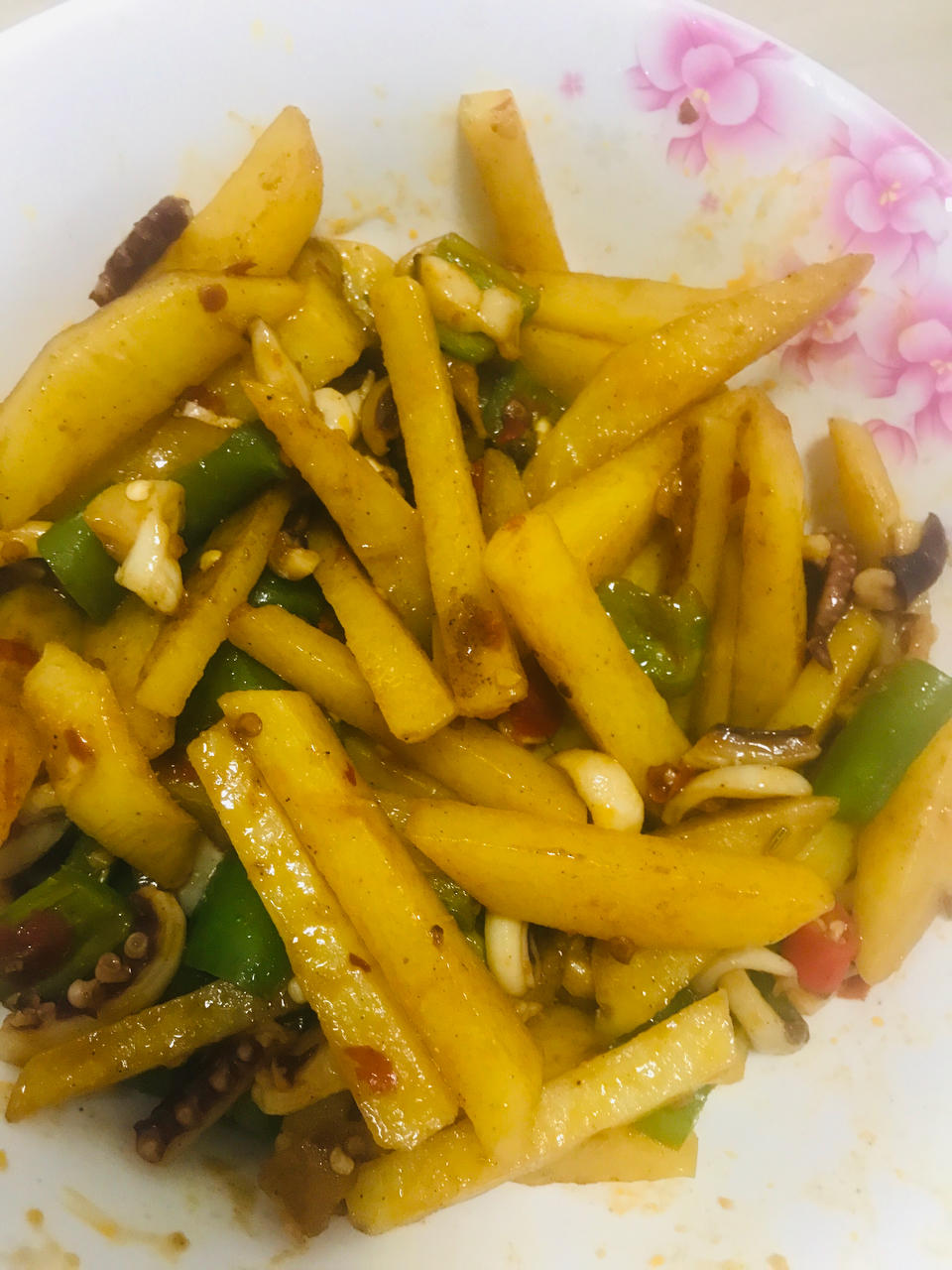 乔巴萌萌哒04做的好吃到哭的土豆鱿鱼须