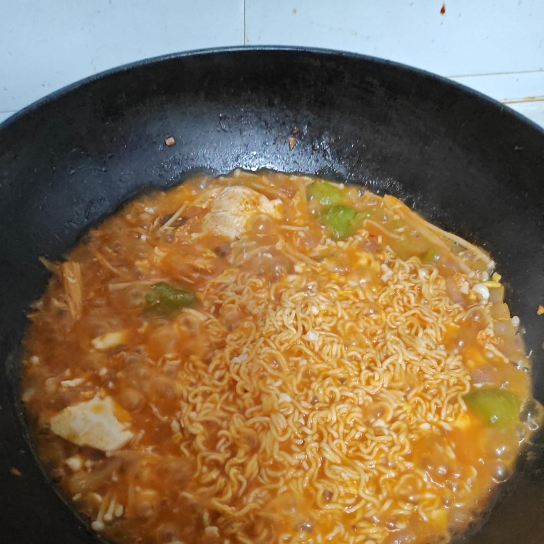 《梨泰院》韩式嫩豆腐汤