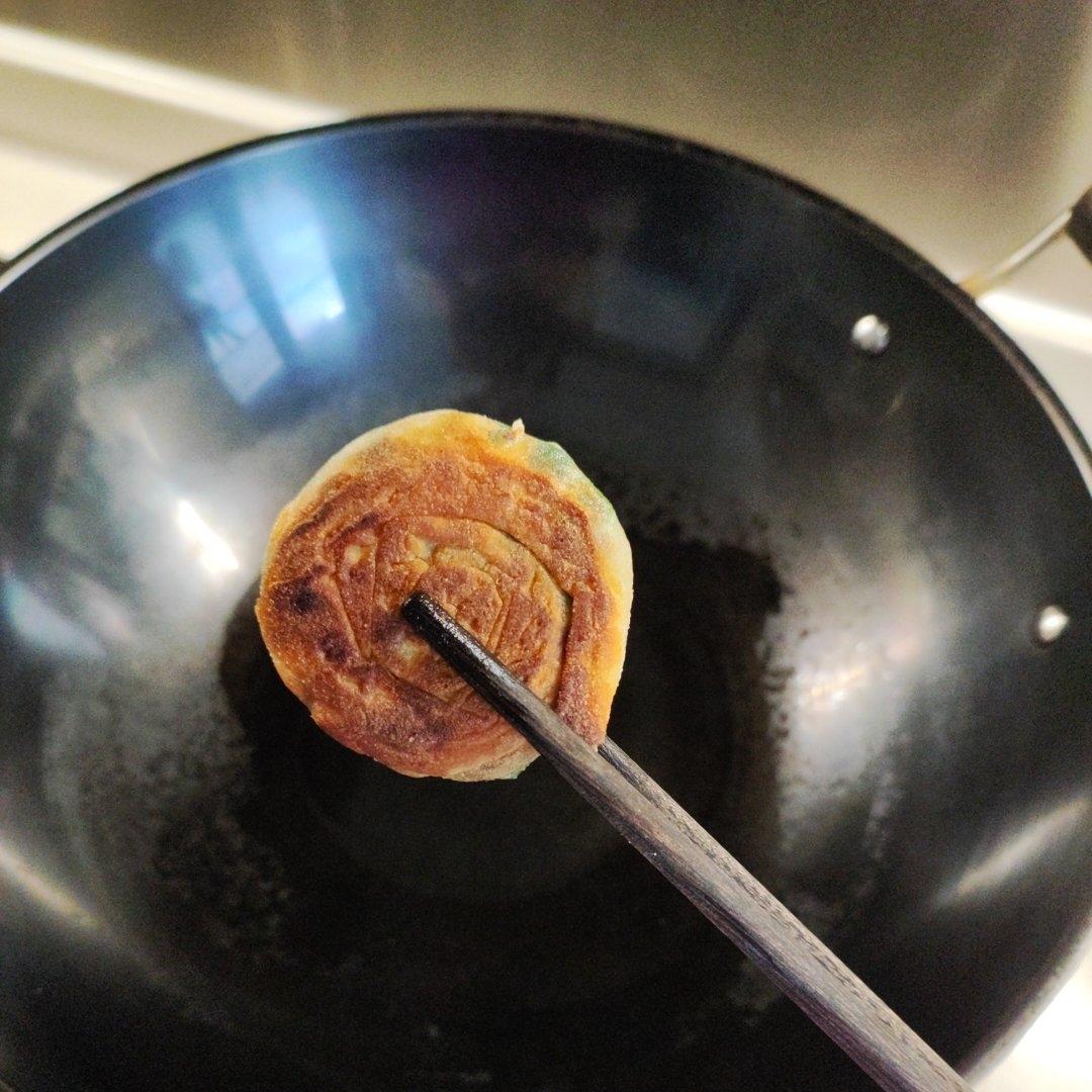 馄饨皮葱油饼