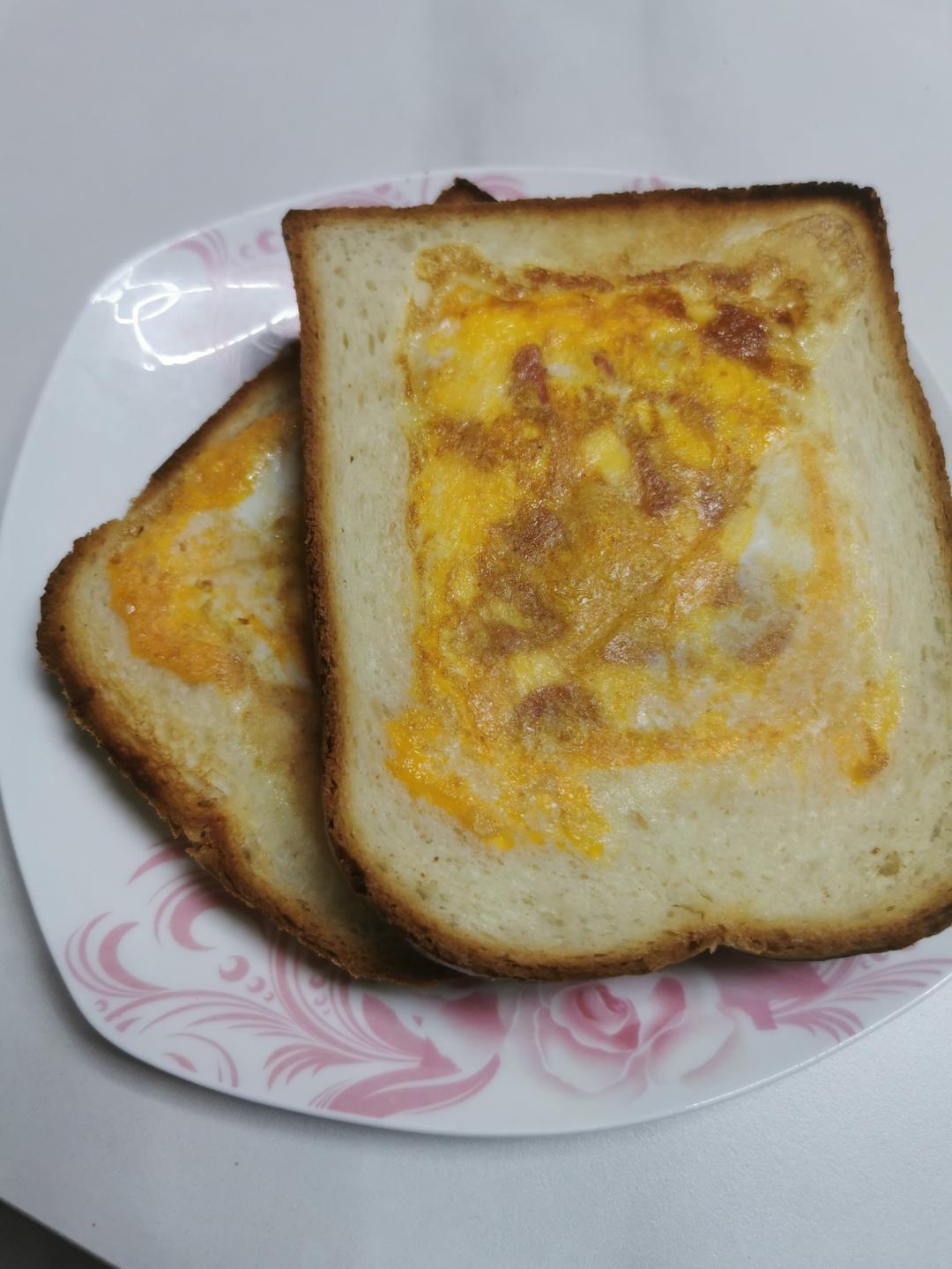 香肠鸡蛋吐司面包