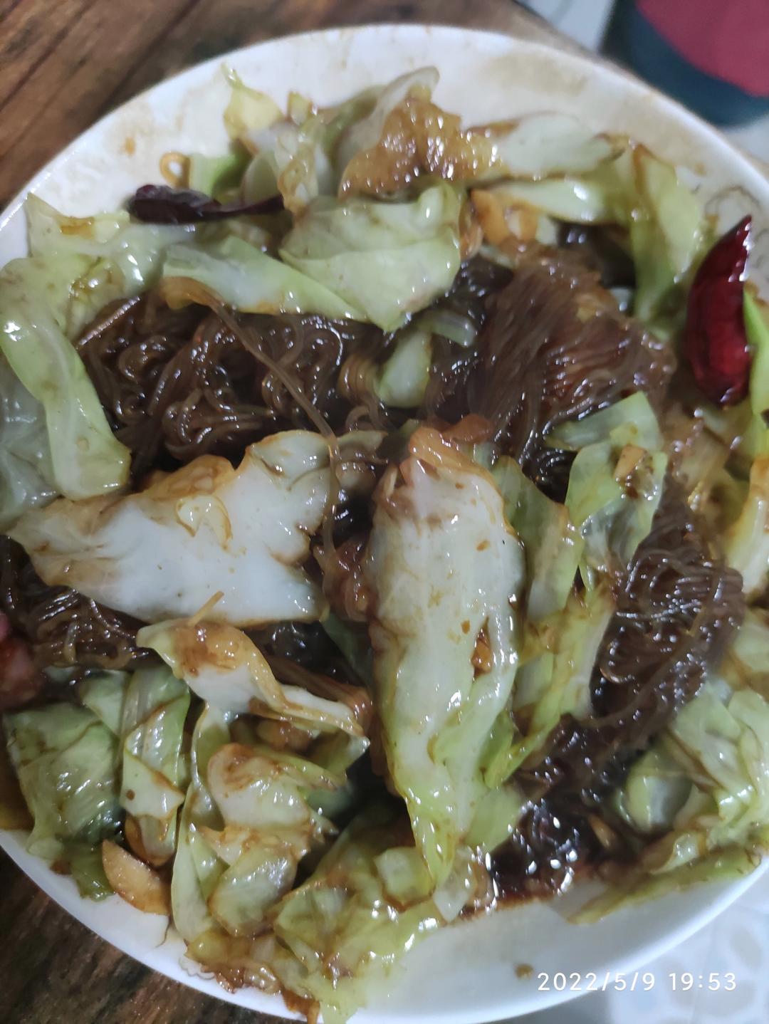 包菜炒粉丝