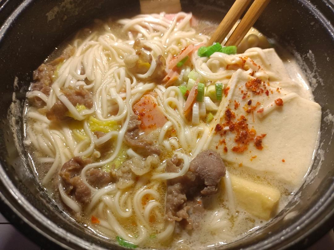 10分钟韩式泡菜肥牛拉面