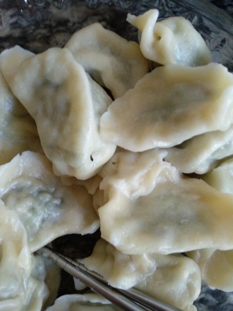 煮速冻饺子不破的小妙招