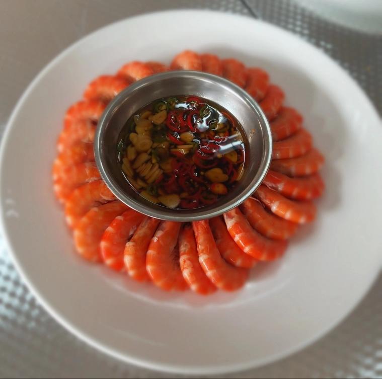 基围虾的三种做法（白灼基围虾、椒盐基围虾和油焖基围虾）的做法 步骤5