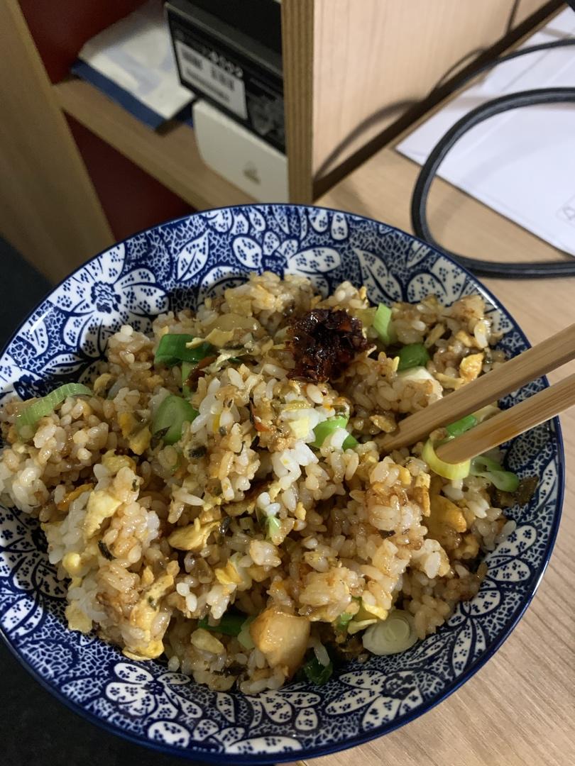 酱油炒饭(超级简单)