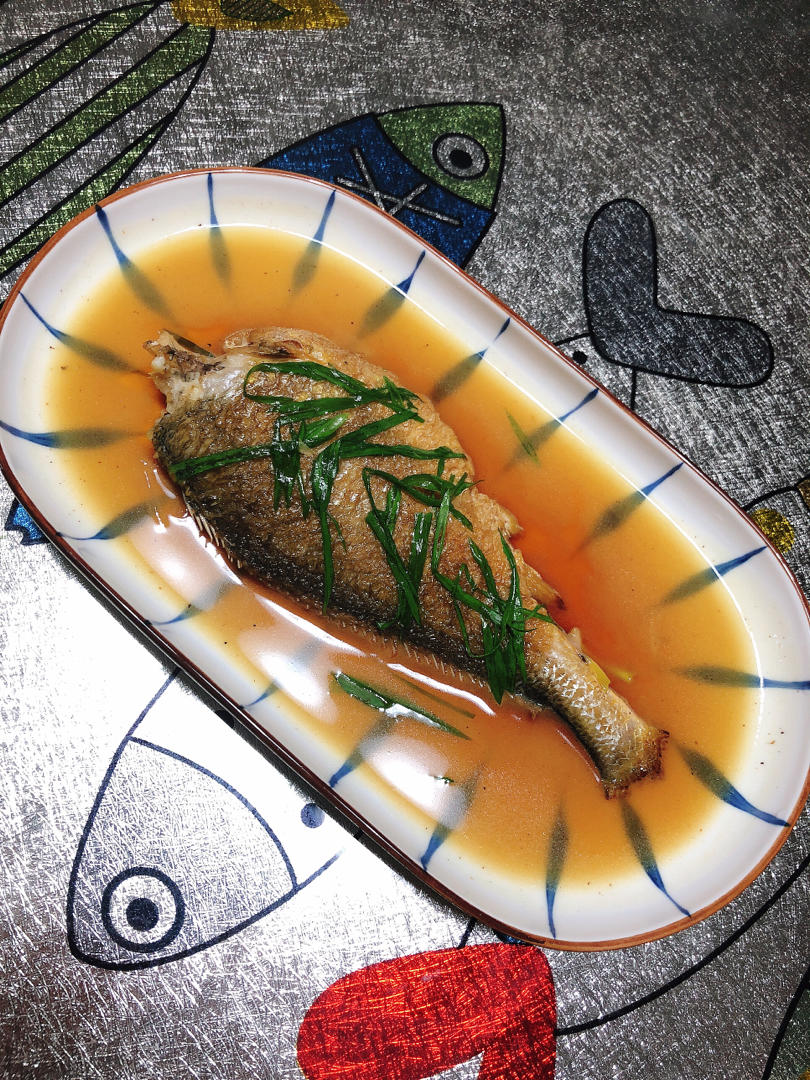 红烧黄鱼—鱼皮不破的小窍门