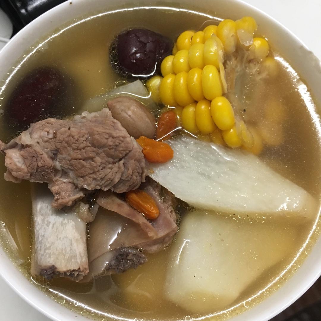 山药玉米排骨汤