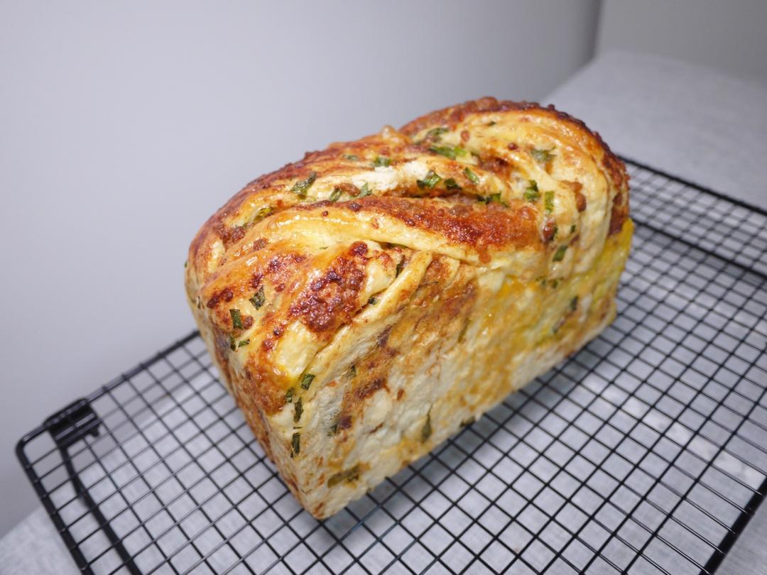 香葱肉松手撕吐司