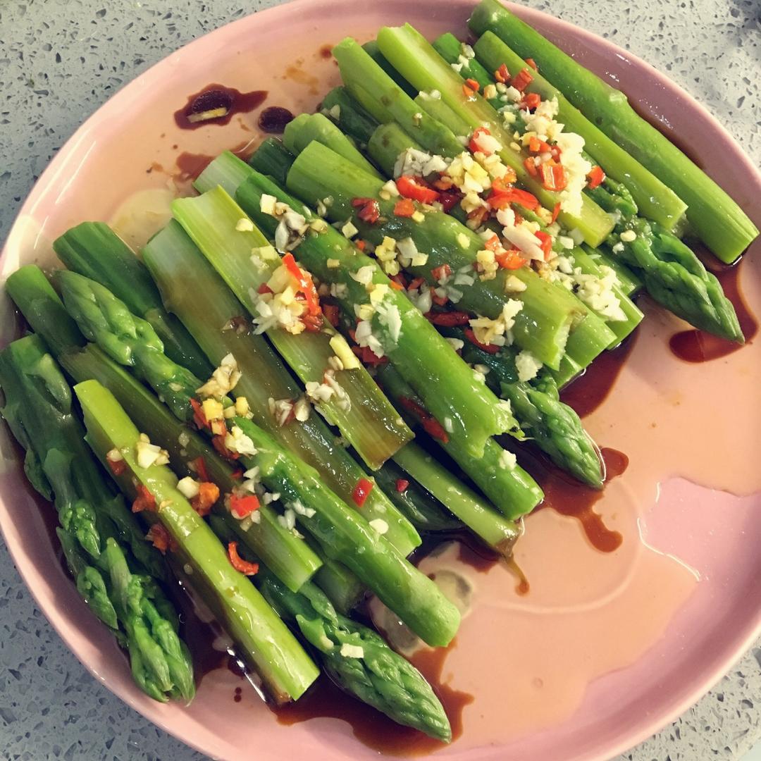 鲜味油淋芦笋