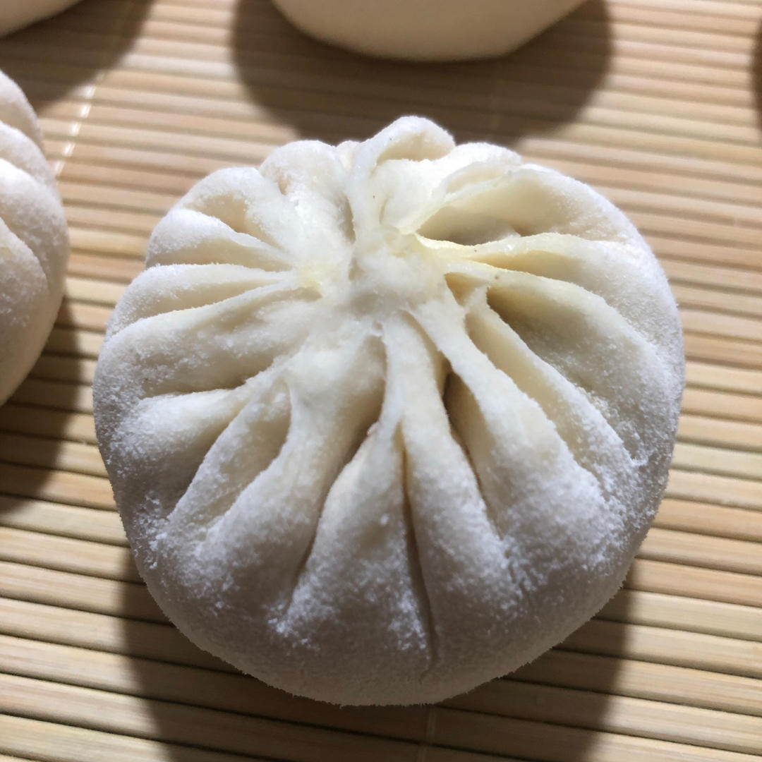 胡萝卜木耳鸡蛋素包子