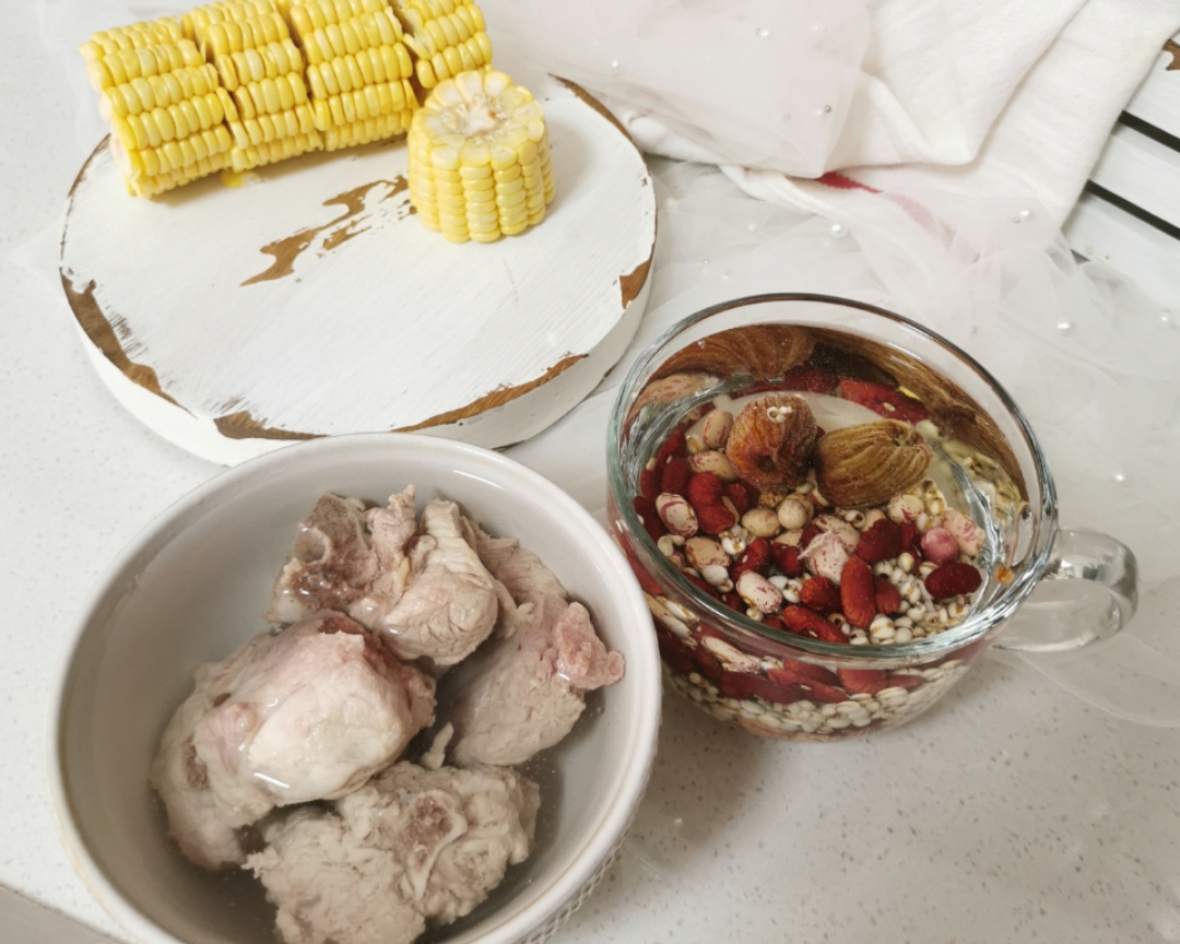 清热祛湿玉米花豆汤的做法 步骤1