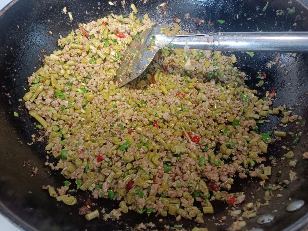 四川烂肉炒泡豇豆