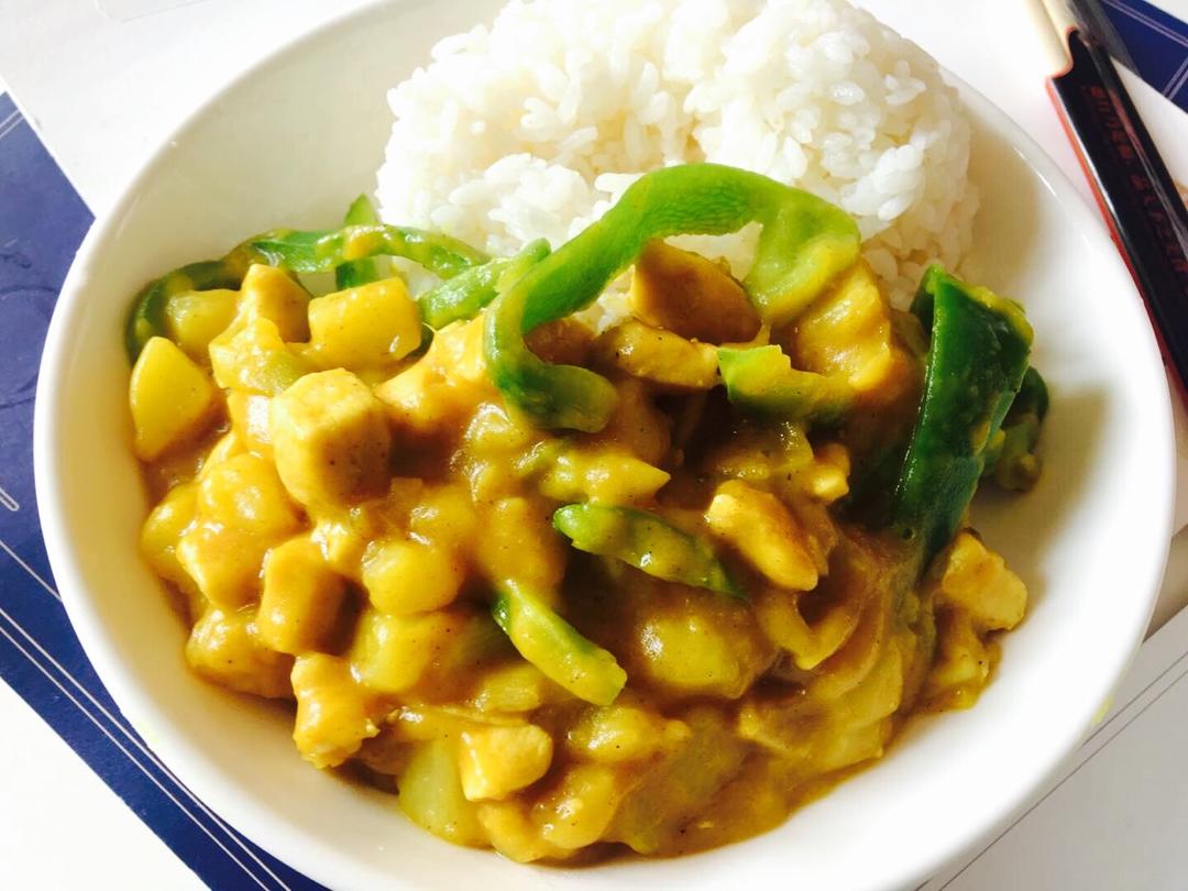 咖喱鸡肉饭