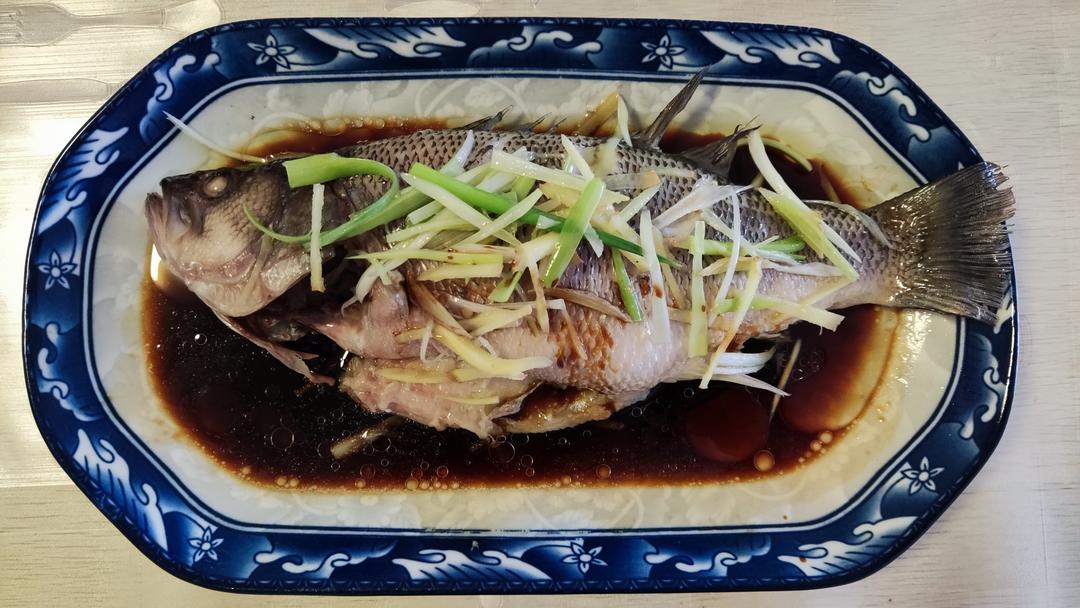 清蒸鲈鱼