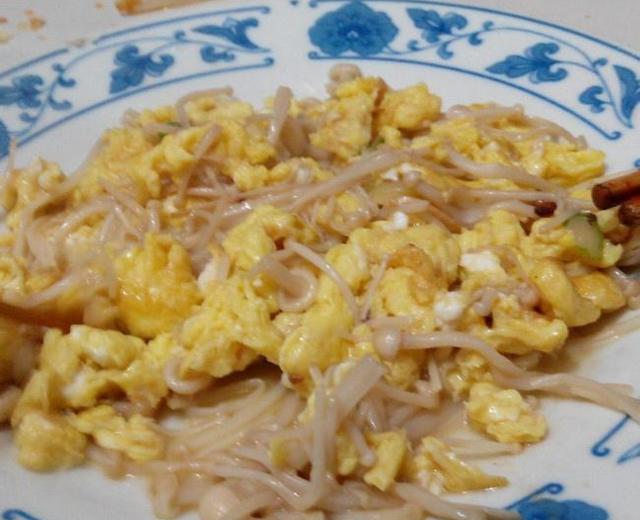 金针菇炒鸡蛋的做法