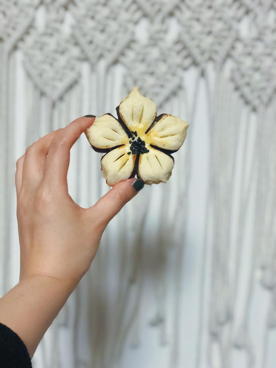 枣泥菊花酥