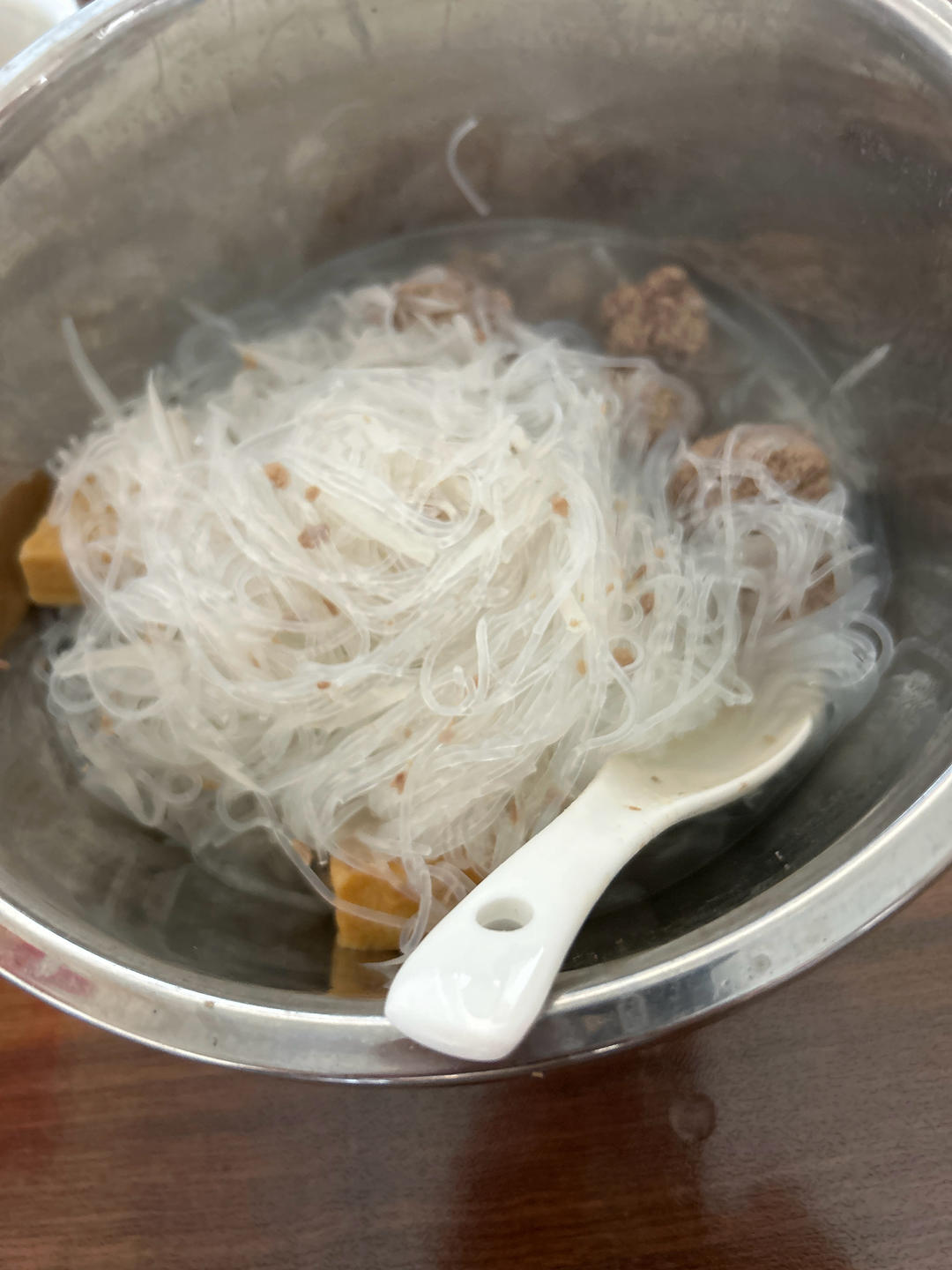 萝卜丸子粉丝汤