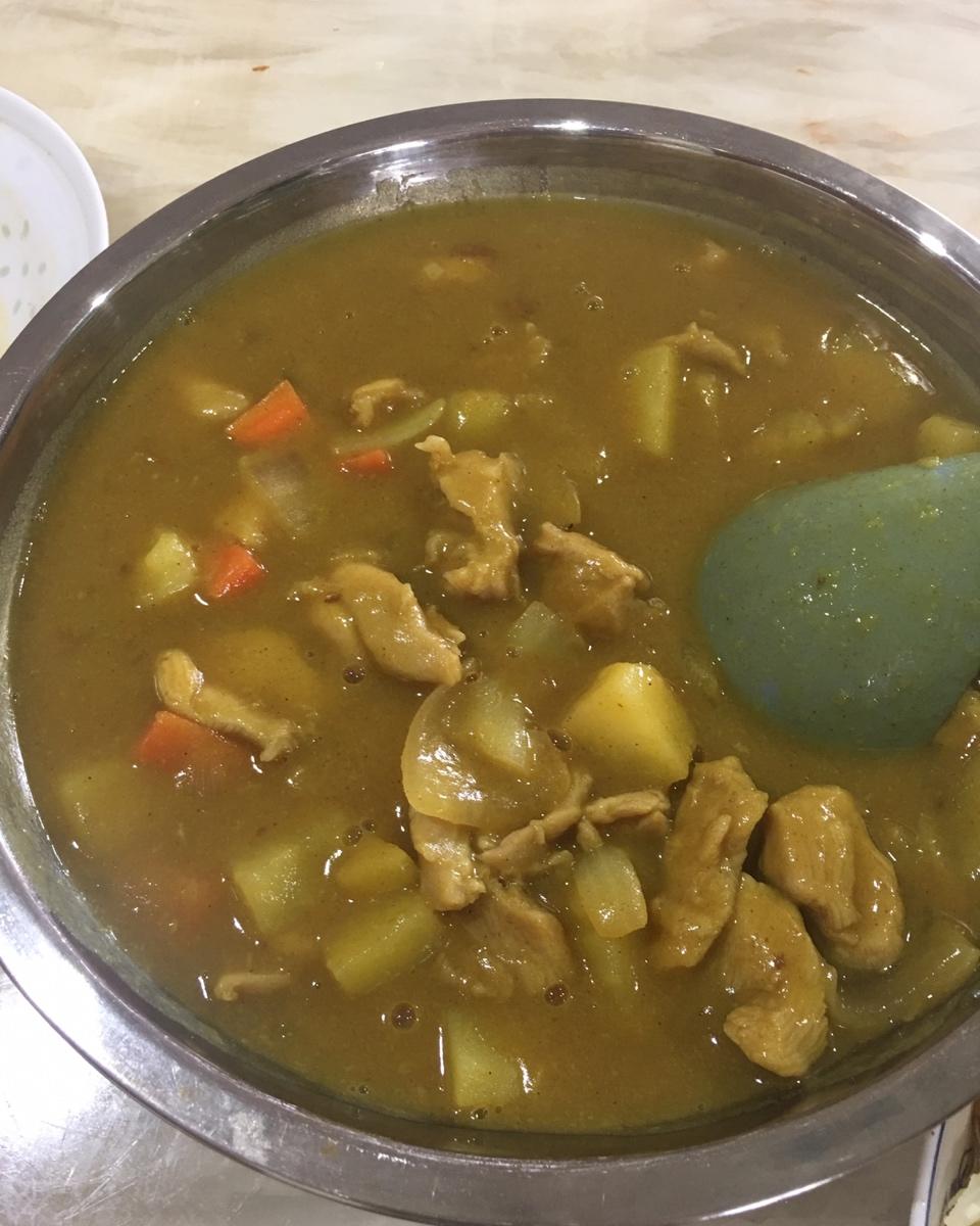 菌菇鸡腿咖喱饭