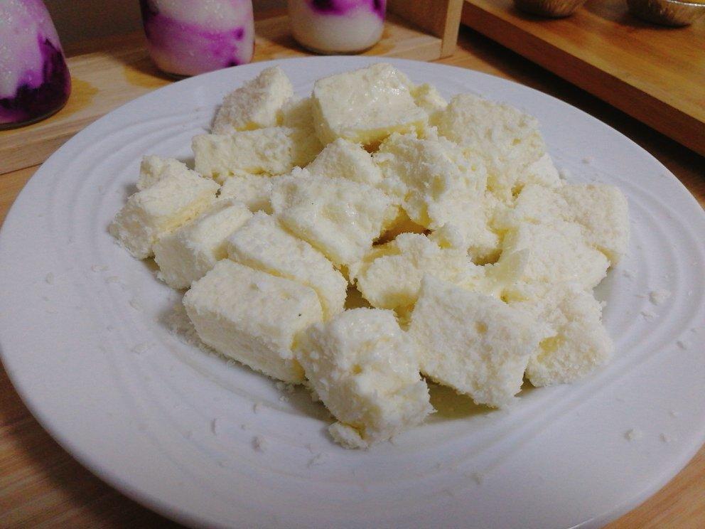 完胜85度C牛奶椰丝小方