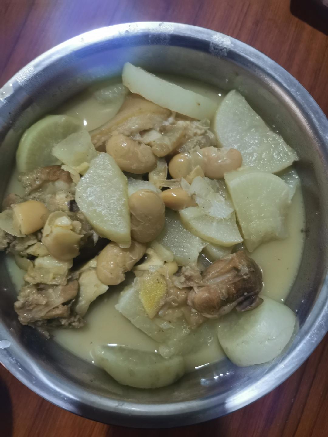 清炖排骨萝卜汤