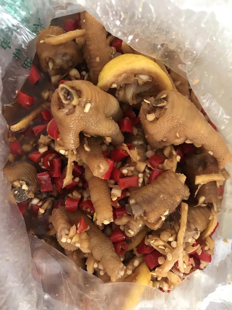停不下来的秘制凉拌鸡爪