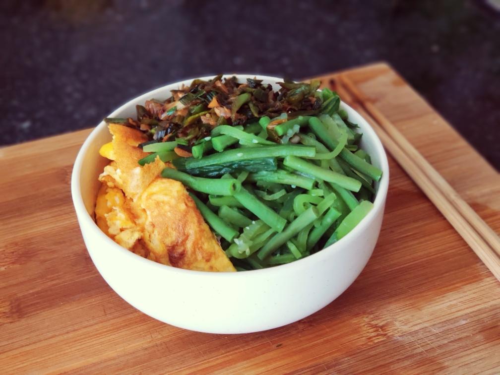 鸡蛋大葱黄瓜豇豆拌面（一人食）