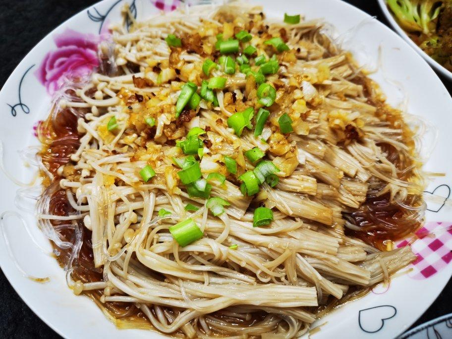 蒜蓉蒸金针菇