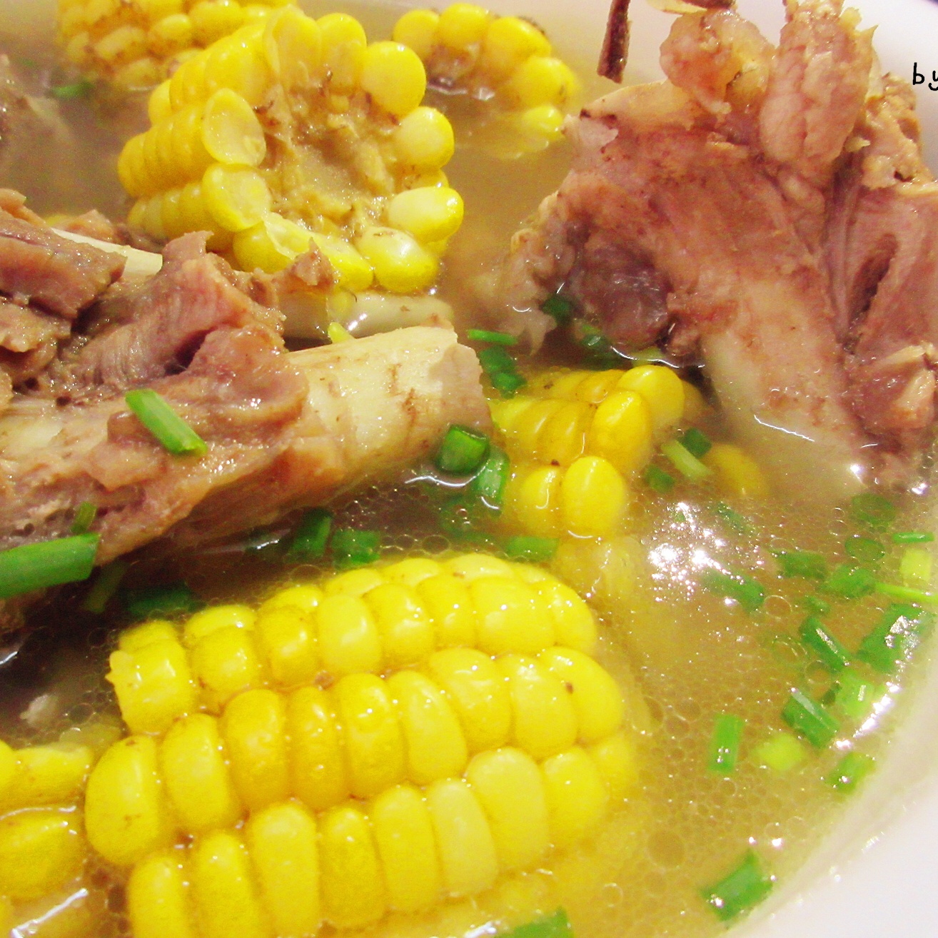 山药玉米筒骨汤