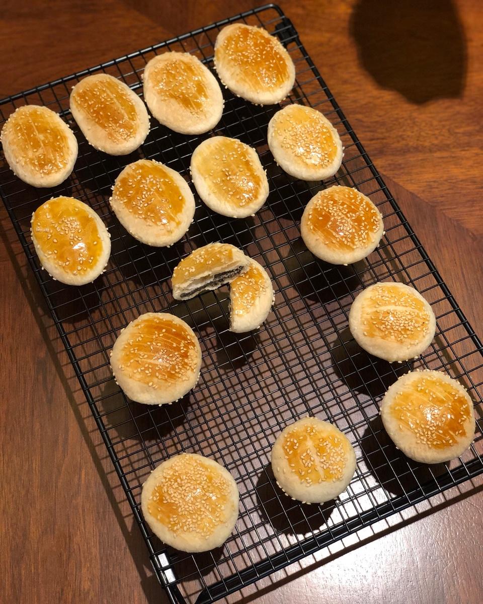 芝麻椒盐牛舌饼（北京小吃）