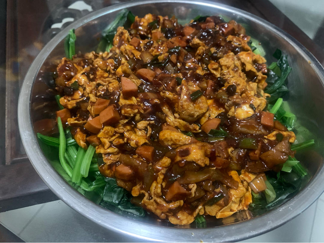 【酱扒菠菜】3块钱能做一大盘！现在吃它最应季，营养快手还下饭~