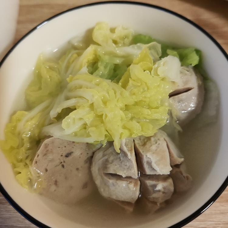 牛肉丸白菜汤