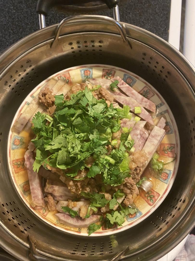 自从学会芋头这么做，孩子和我抢着吃，10分钟出锅，上桌连汤不剩