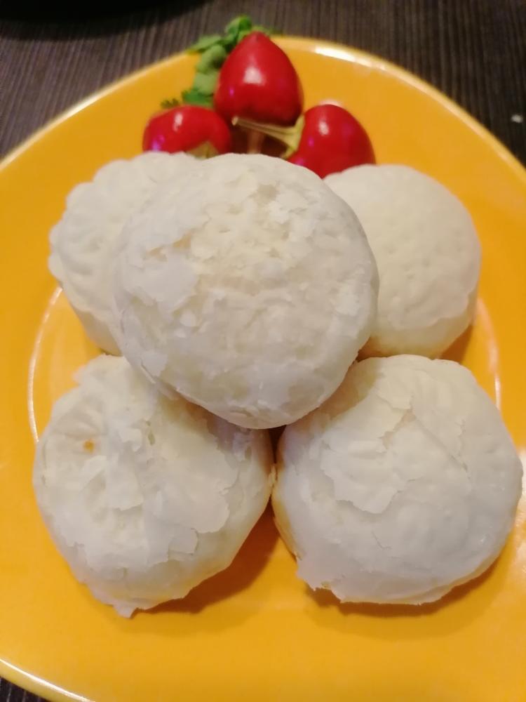 翻毛奶酪蓝莓月饼的做法