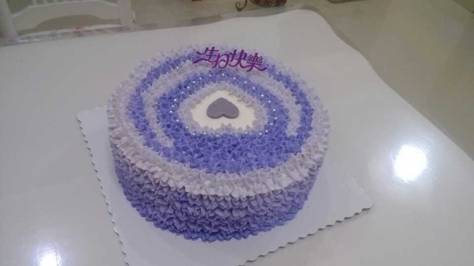 奶油水果装饰蛋糕