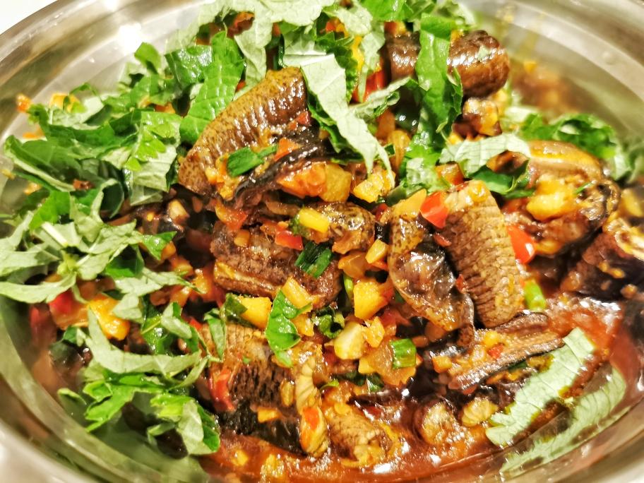 可以下两碗米饭的泡椒藿香鳝鱼的做法